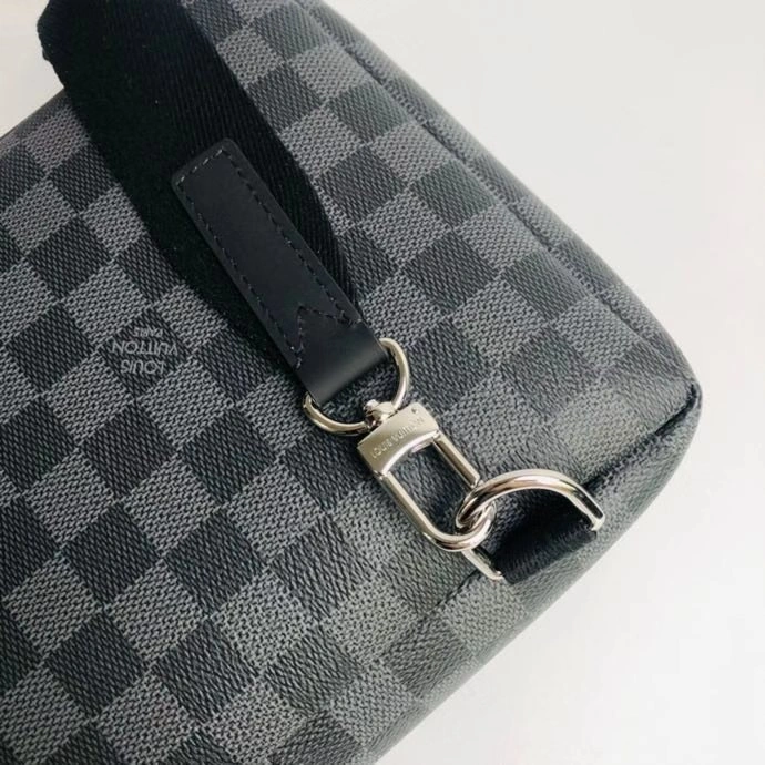L*ouis V*uitton Top Bag Versatile 8487