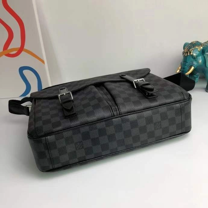 MoistureWicking L*ouis V*uitton Top Bag 8482