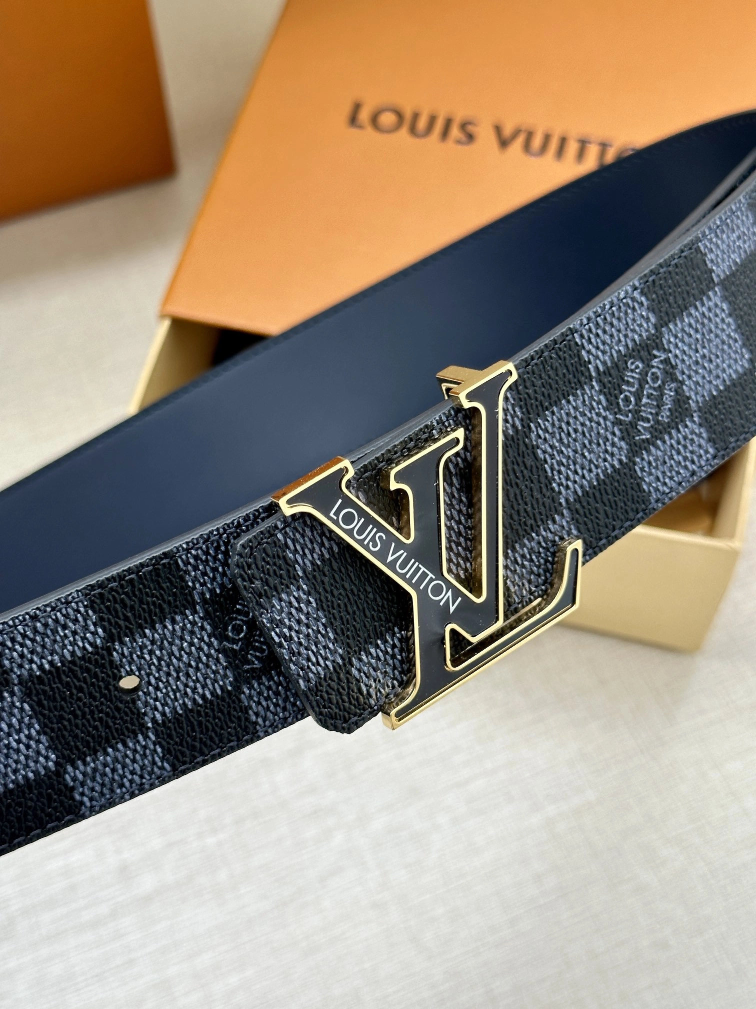 ZipUp L*ouis V*uitton Top Belts AT 20230904- 15361