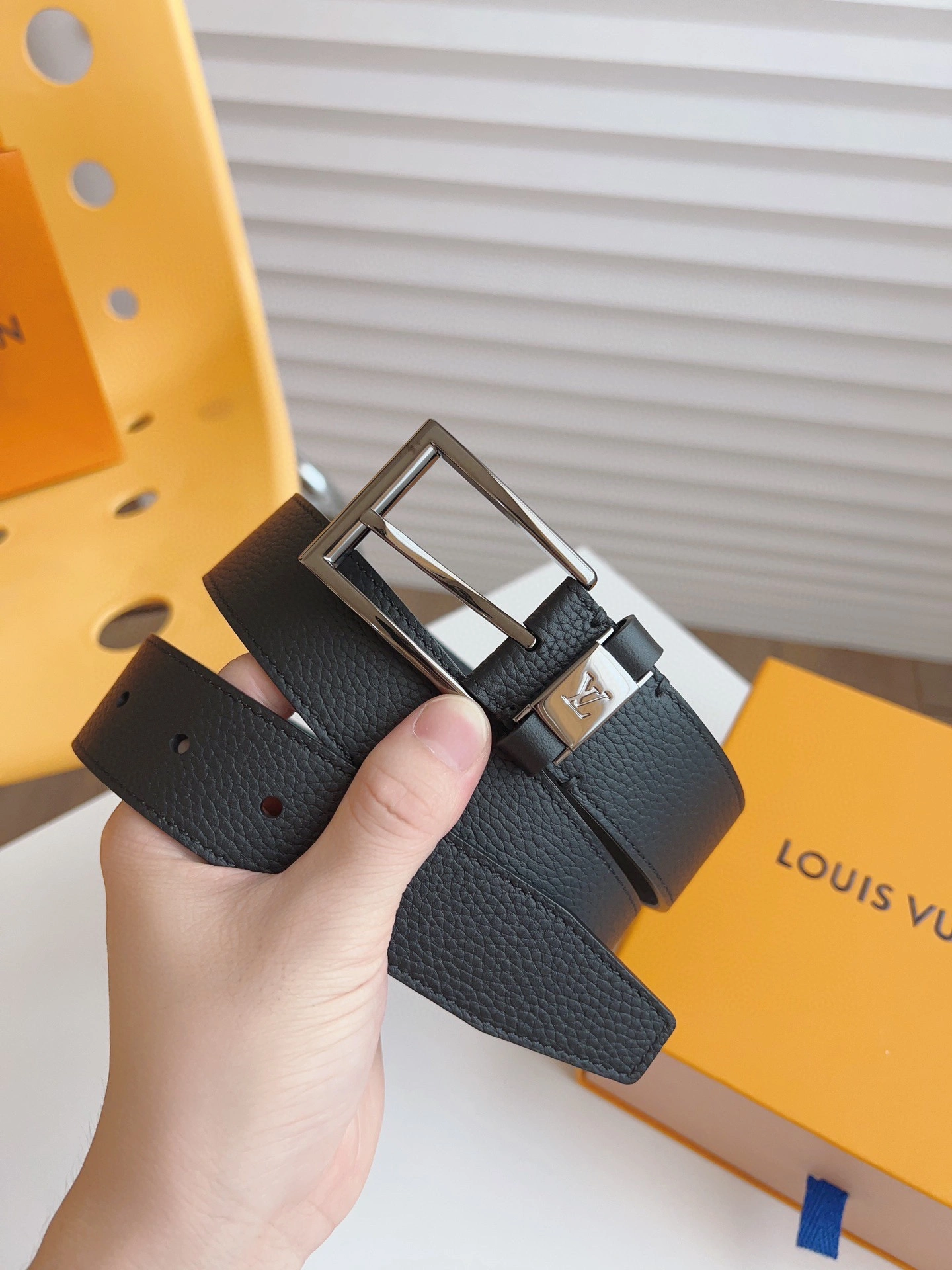 L*ouis V*uitton Top Belts AT 20230907- Vibrant 15278