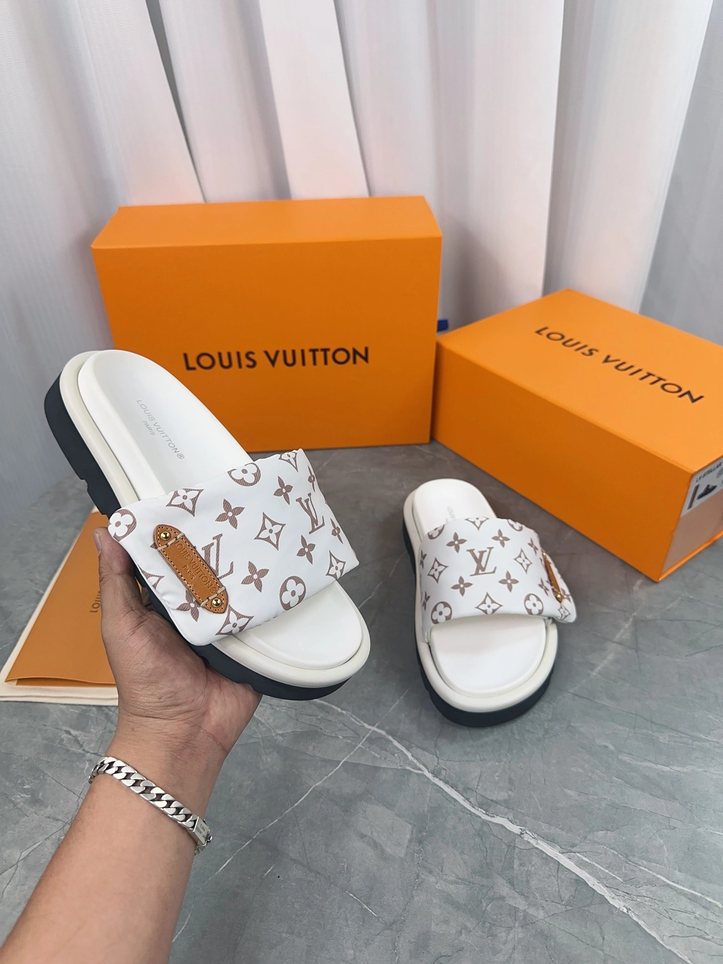 L*ouis V*uitton Top Sandals&Slippers Tianyi 20240811- Vibrant 3836