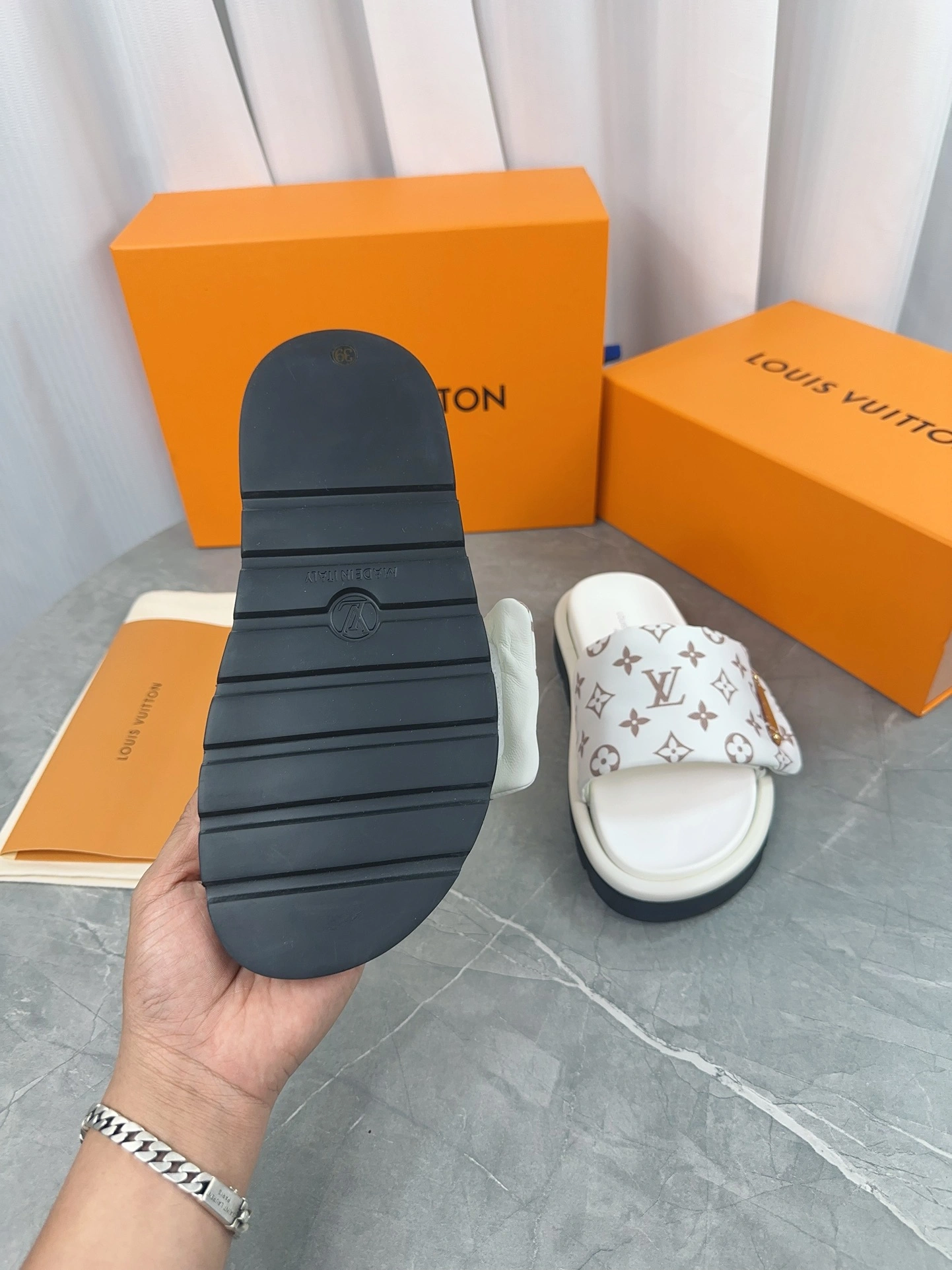L*ouis V*uitton Top Sandals&Slippers Tianyi 20240811- Vibrant 3836