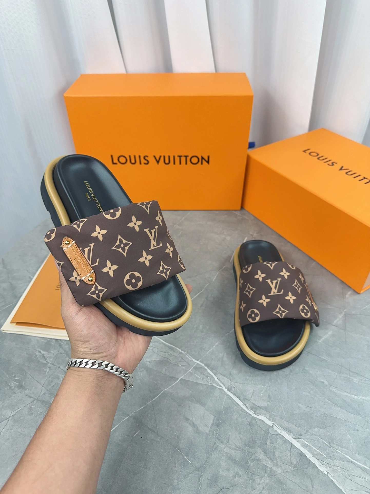 Seasonal L*ouis V*uitton Top Sandals&Slippers Tianyi 20240811- 3839
