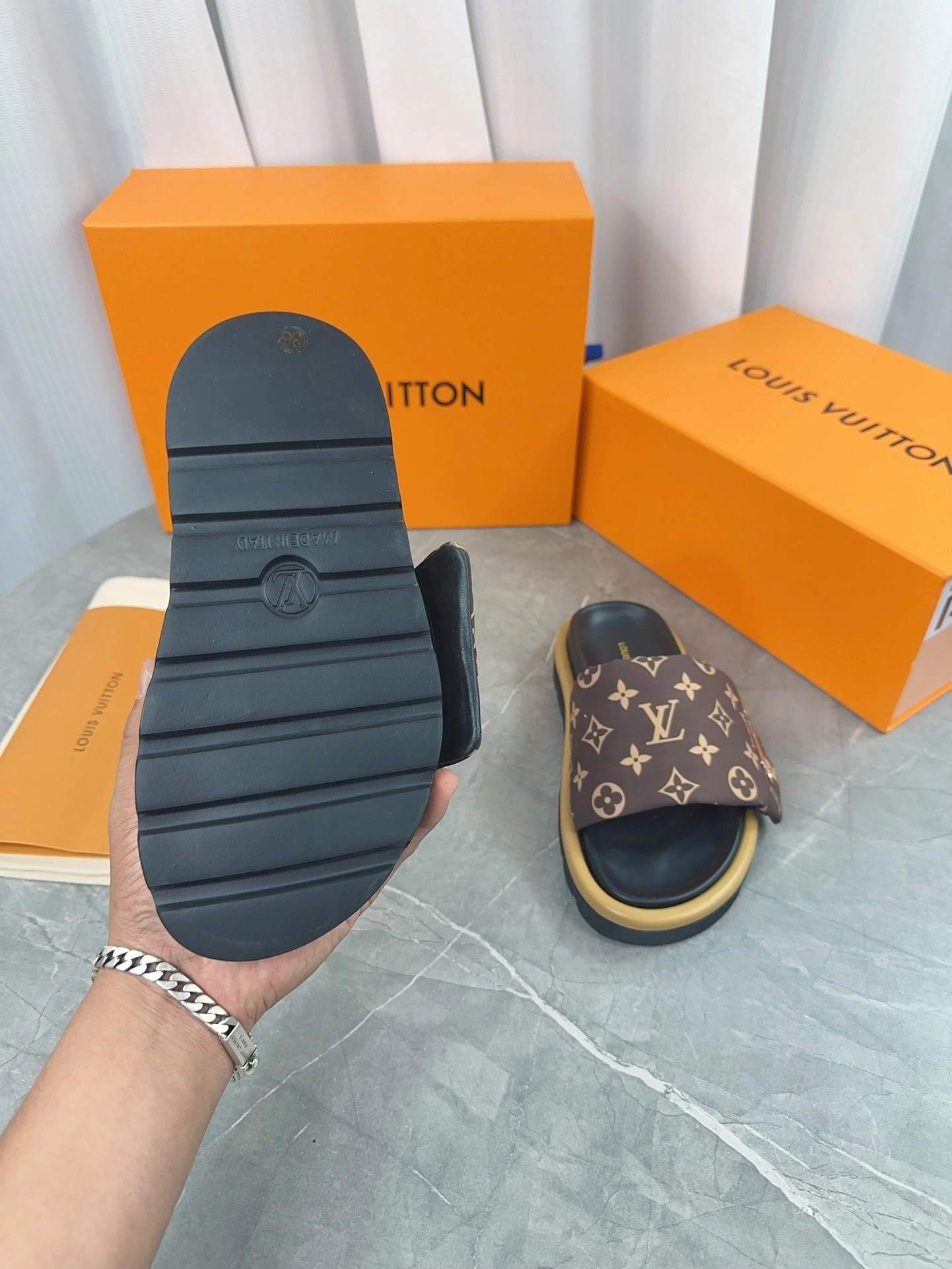 Seasonal L*ouis V*uitton Top Sandals&Slippers Tianyi 20240811- 3839