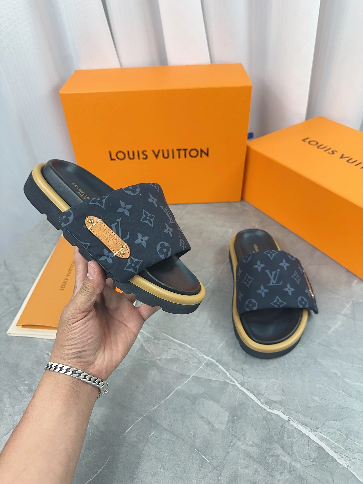 Functional L*ouis V*uitton Top Sandals&Slippers Tianyi 20240811- 3837