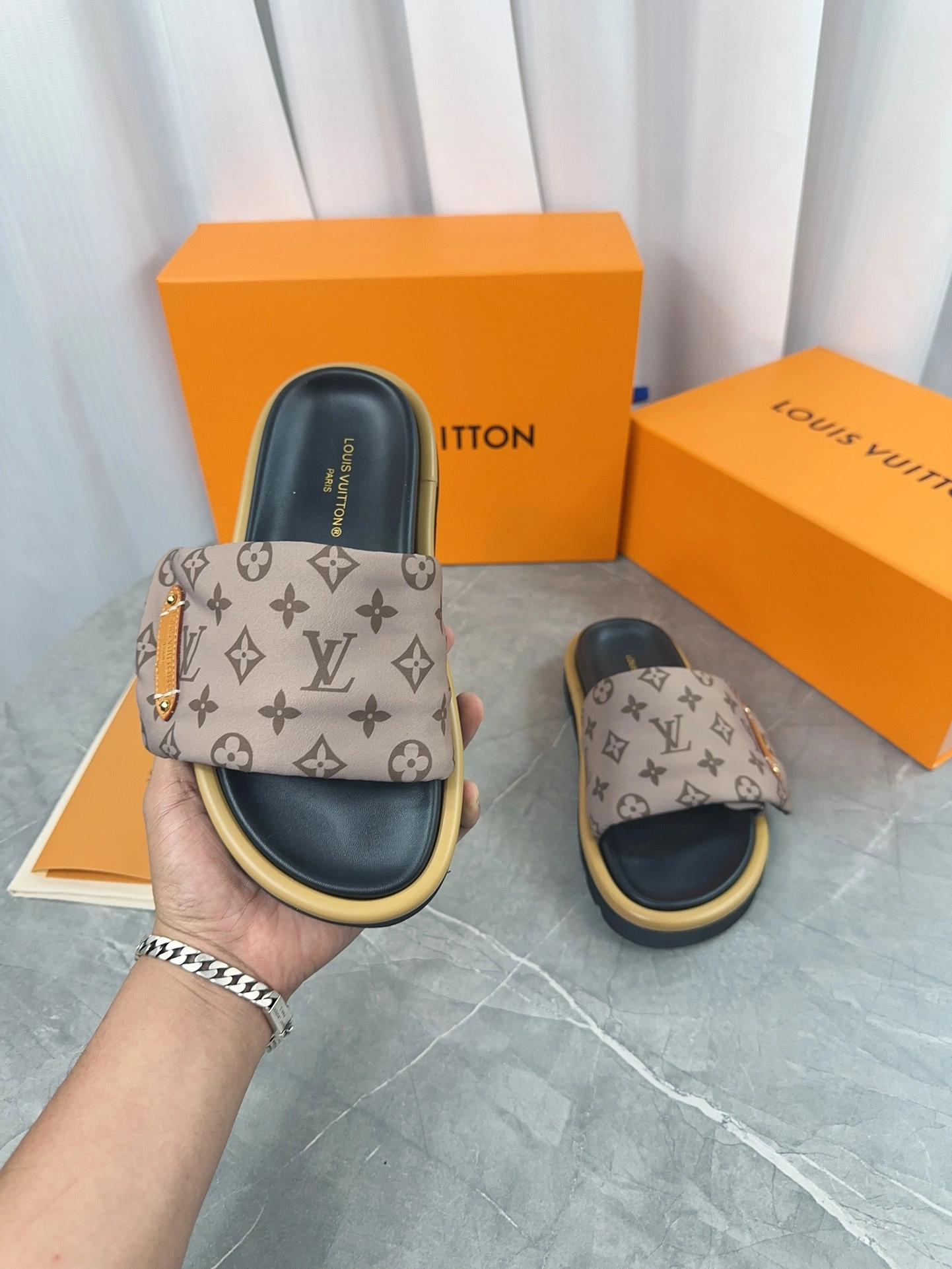 Upgraded L*ouis V*uitton Top Sandals&Slippers Tianyi 20240811- 3838