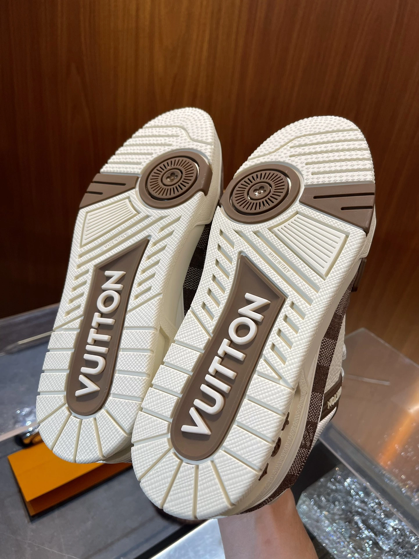 L*ouis V*uitton Top Sneaker Low RR 20240812- Timeless 3785