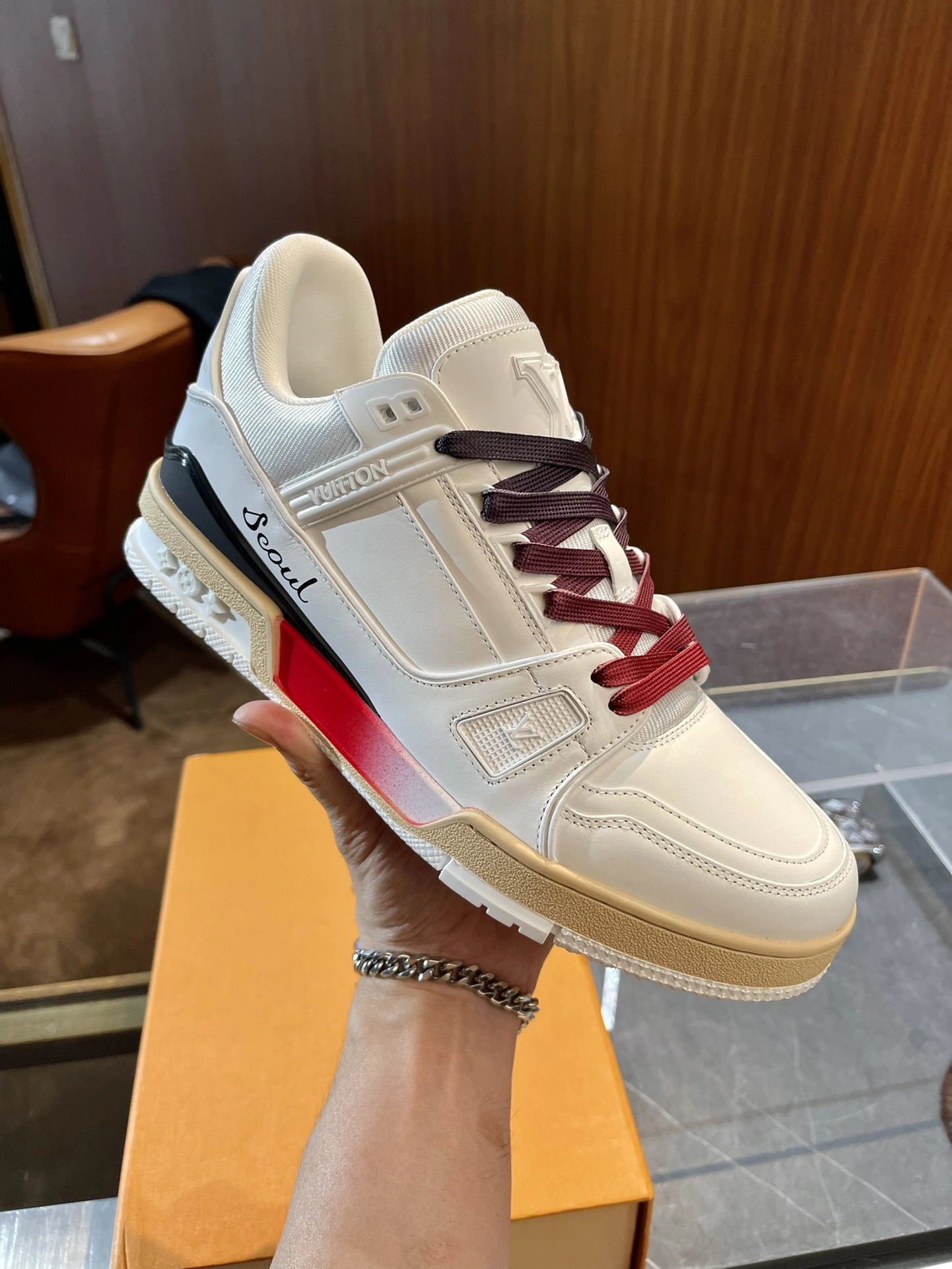 Sporty L*ouis V*uitton Top Sneaker Low RR 20240812- 3796