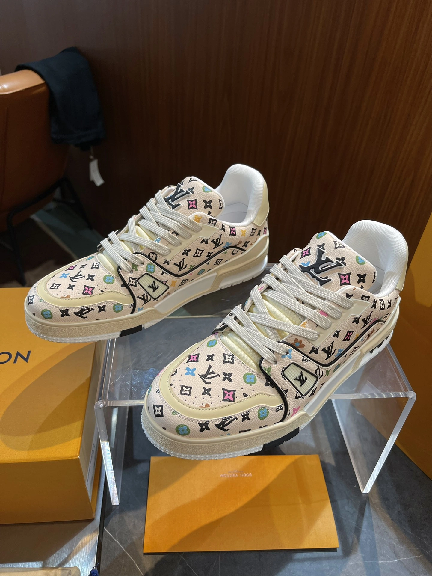 Neat L*ouis V*uitton Top Sneaker Low RR 20240813- 3784