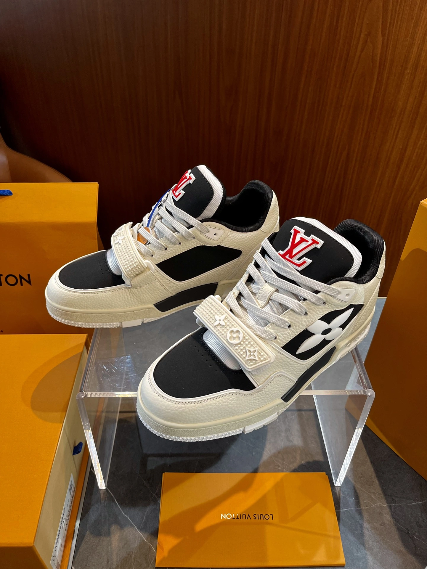 Comfortable L*ouis V*uitton Top Sneaker Low RR 20240814- 3776