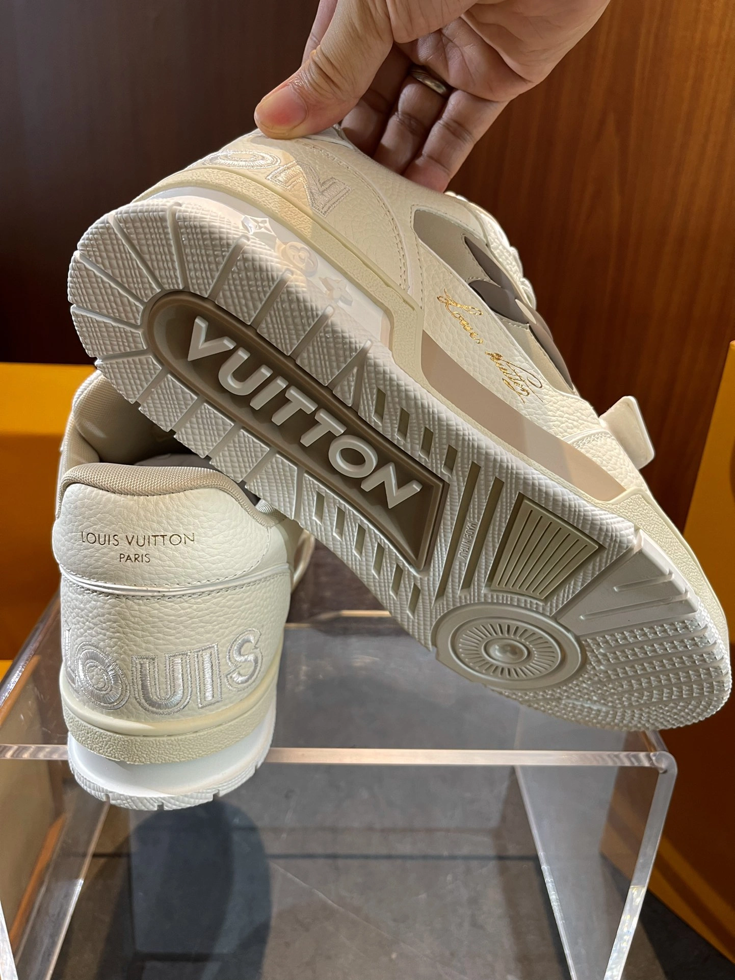 Comfortable L*ouis V*uitton Top Sneaker Low RR 20240814- 3776