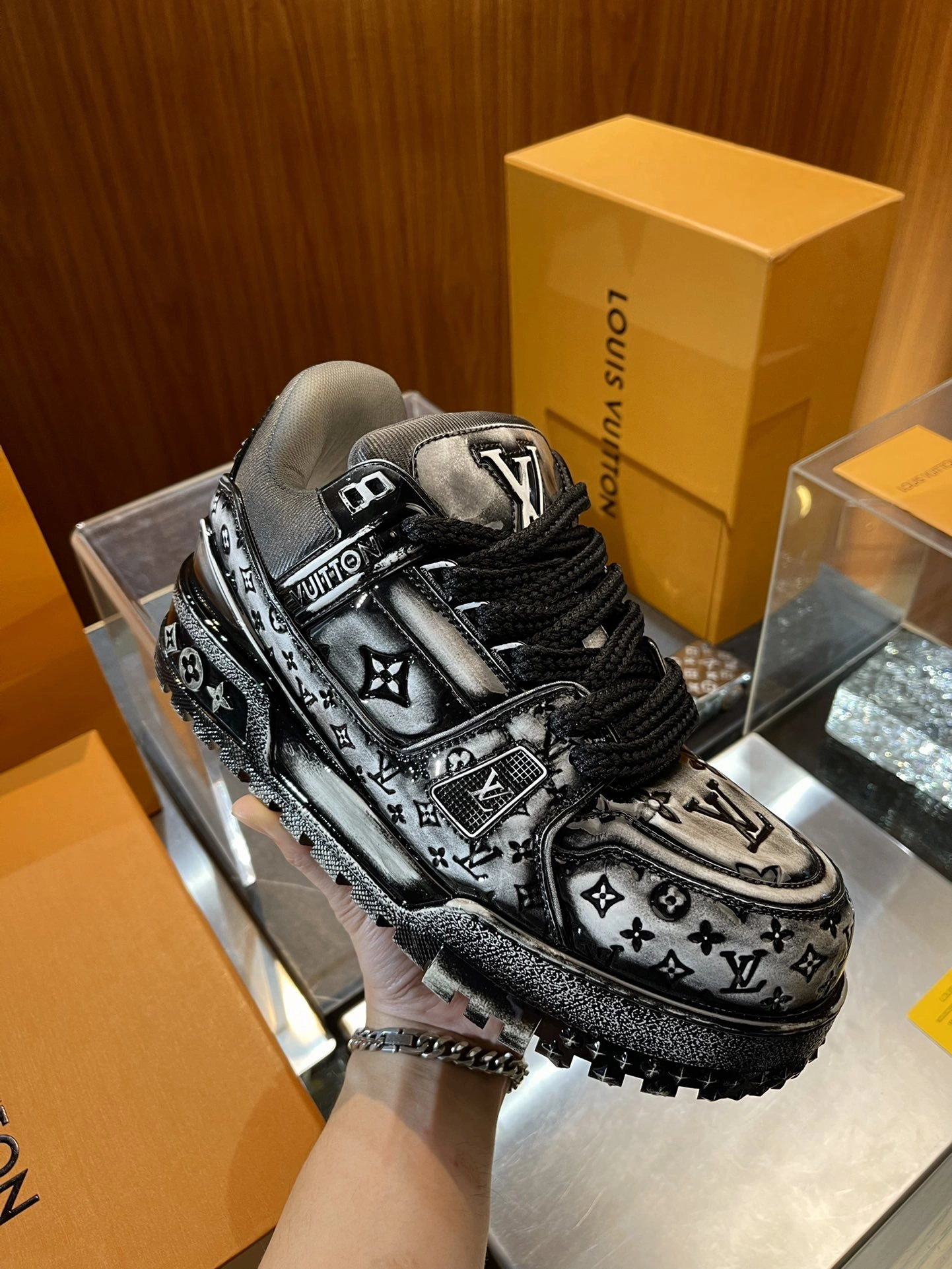 DailyWear L*ouis V*uitton Top Sneaker Low RR 20240814- 3778