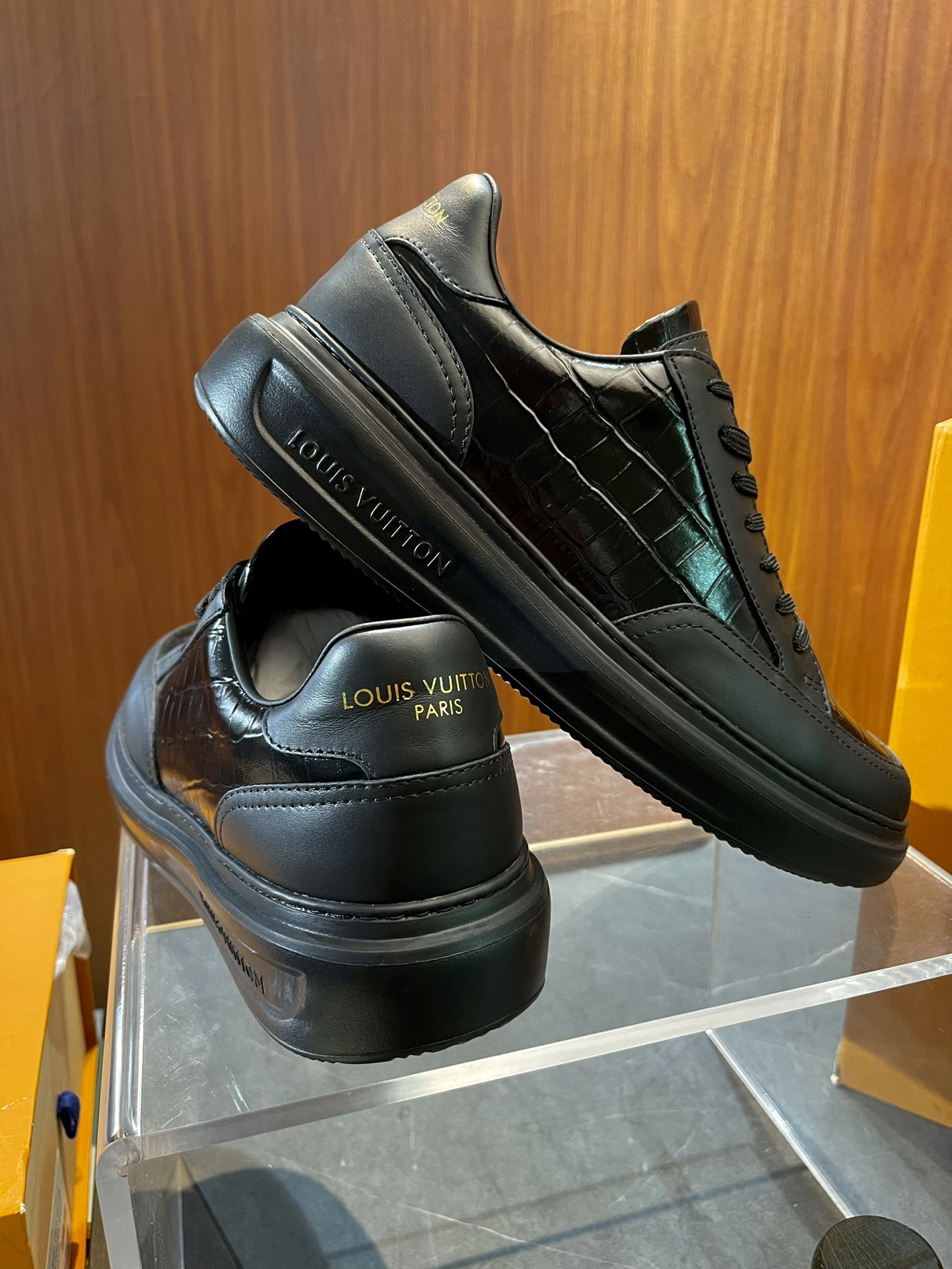 L*ouis V*uitton Top Sneaker Low RR 20240815- SoftTouch 3767