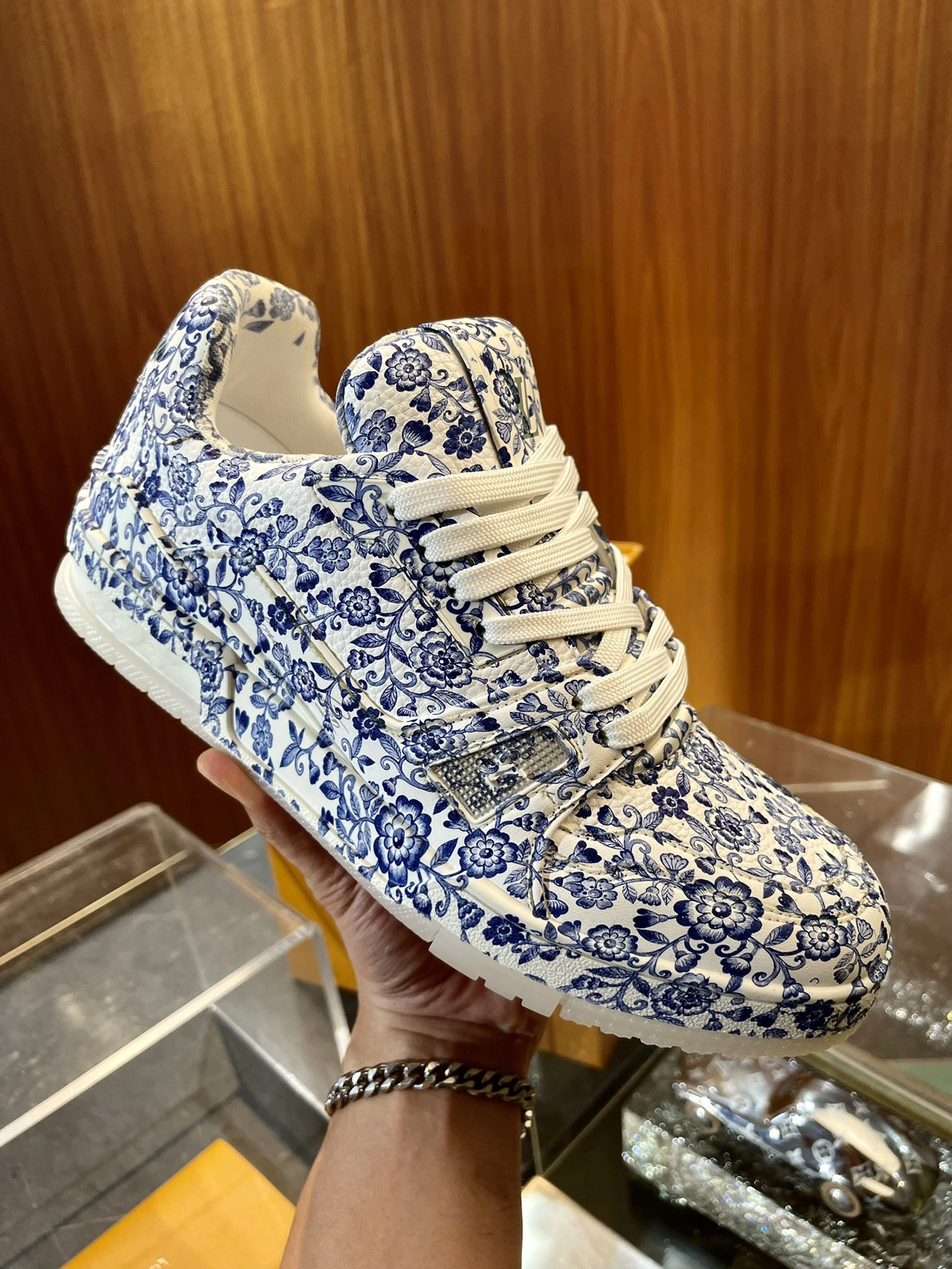 L*ouis V*uitton Top Sneaker Low RR 20240815- ModernLook 3768