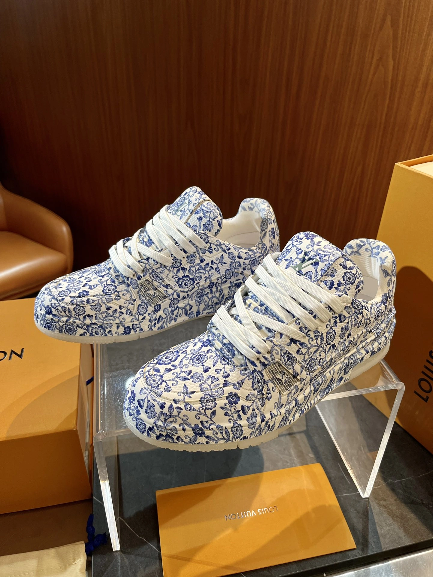 L*ouis V*uitton Top Sneaker Low RR 20240815- ModernLook 3768