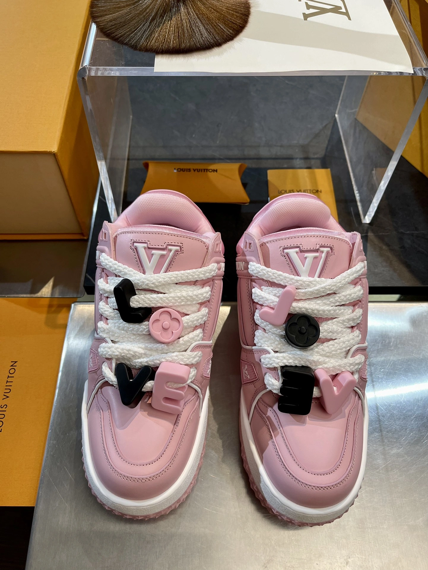 L*ouis V*uitton Top Sneaker Low RR 20240815- ComfortFit 3770