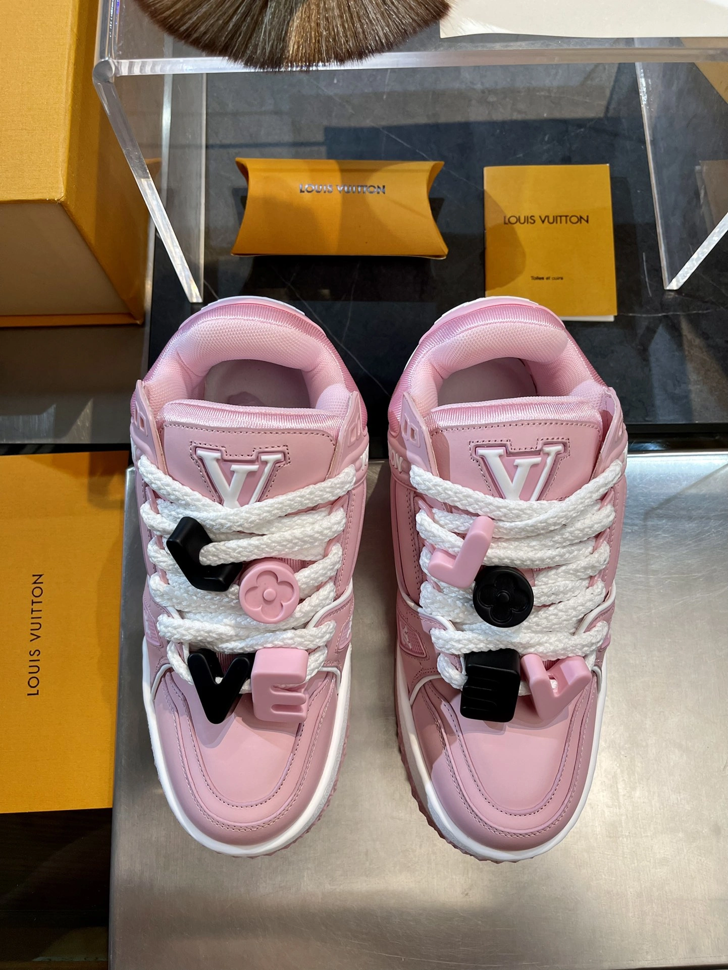 L*ouis V*uitton Top Sneaker Low RR 20240815- ComfortFit 3770