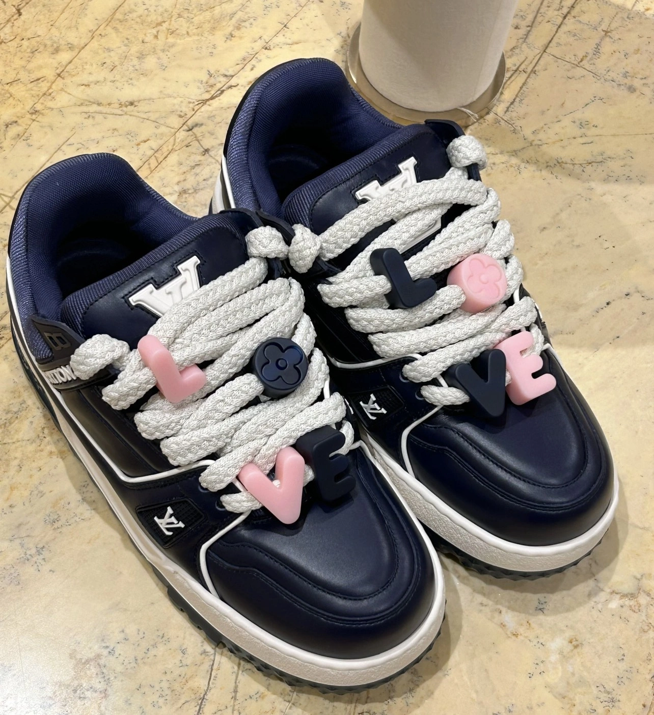 L*ouis V*uitton Top Sneaker Low RR 20240815- ComfortFit 3770