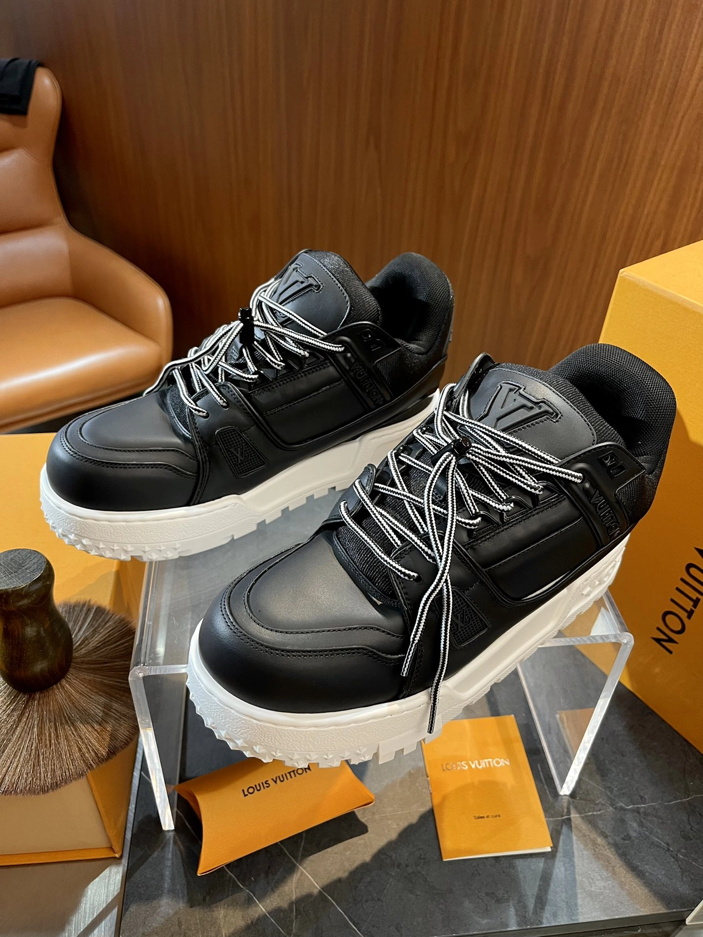 L*ouis V*uitton Top Sneaker Low RR 20240815- ComfortFit 3770