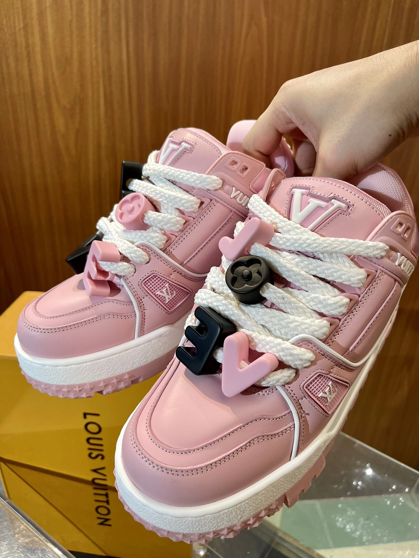 L*ouis V*uitton Top Sneaker Low RR 20240815- ComfortFit 3770