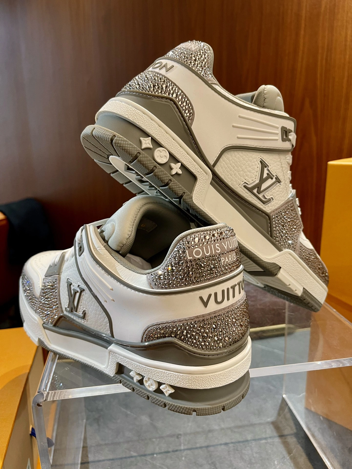 L*ouis V*uitton Top Sneaker Low RRi 20240812- Refined 3795