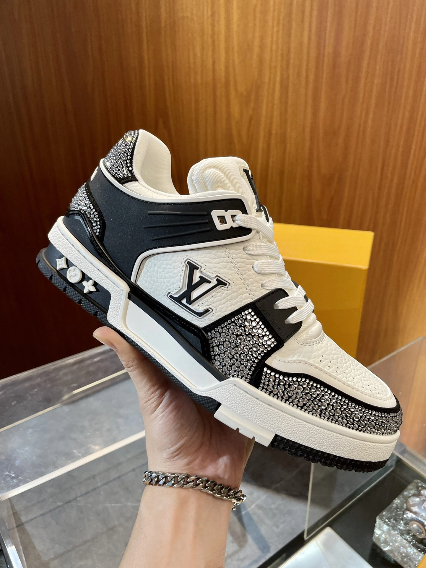 L*ouis V*uitton Top Sneaker Low RRi 20240812- Refined 3795
