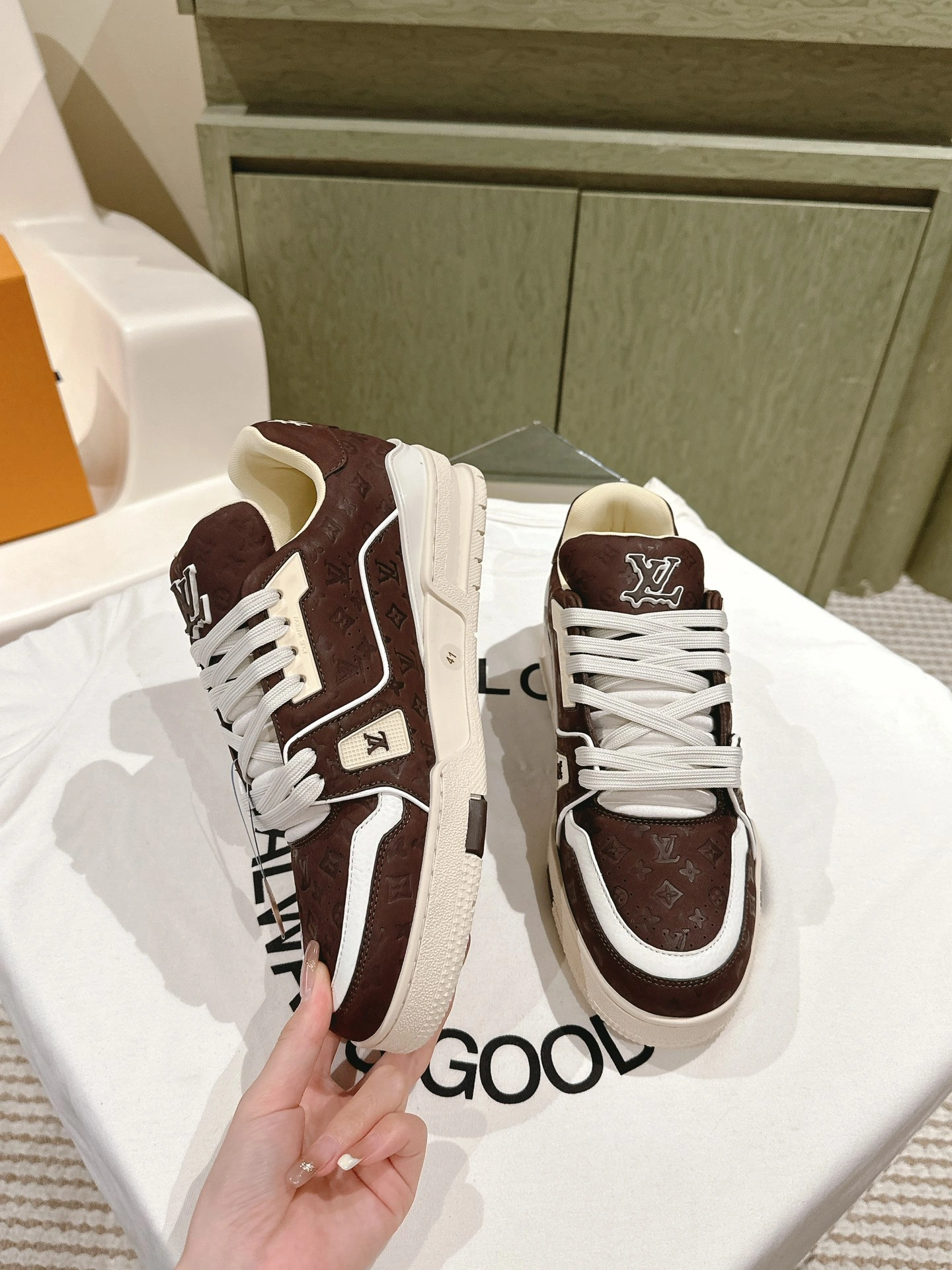 L*ouis V*uitton Top Sneaker Low Tianyi 20240811- Trendy 3832