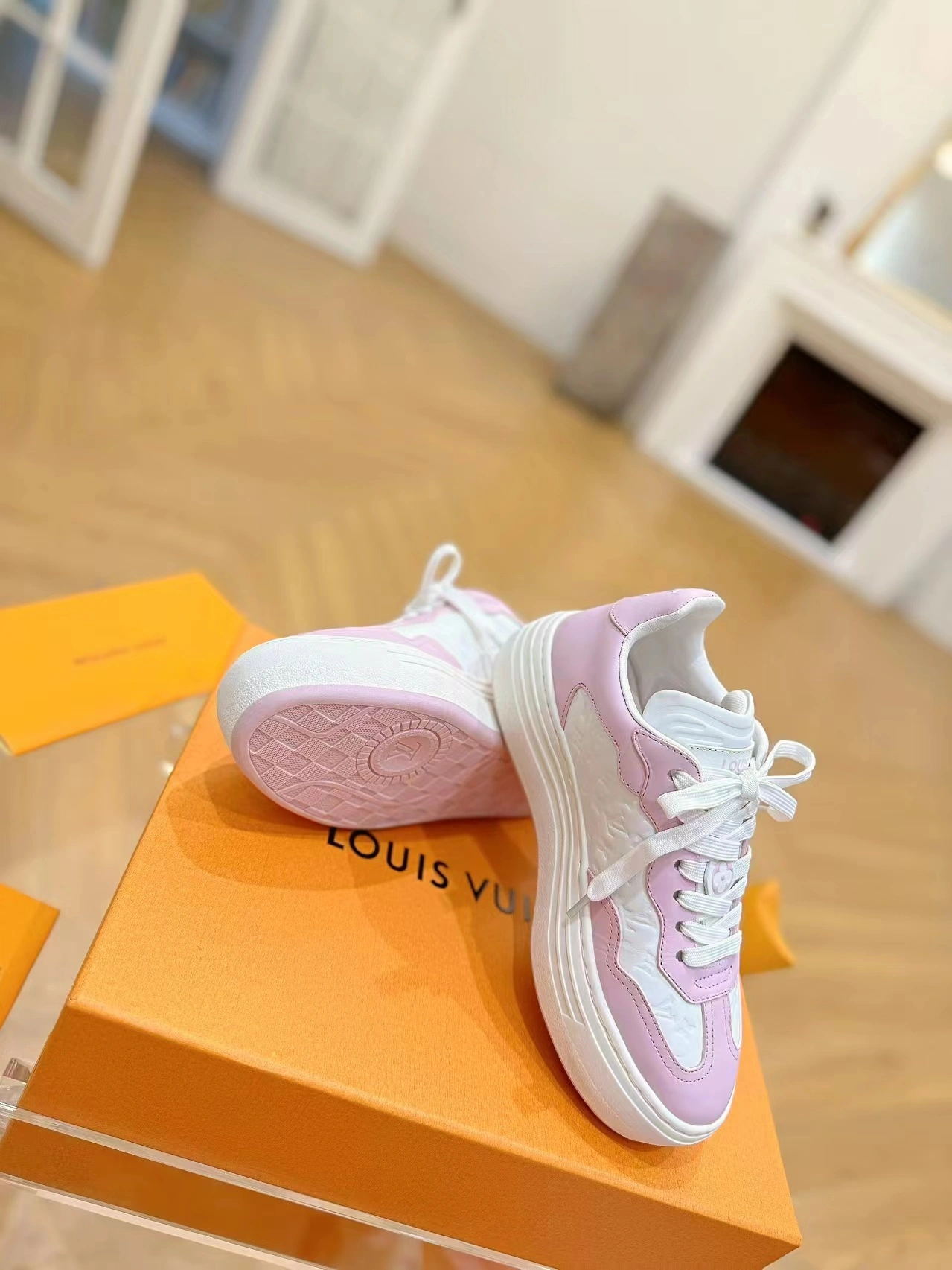 L*ouis V*uitton Top Sneaker Low Tianyi 20240811- Snug 3820
