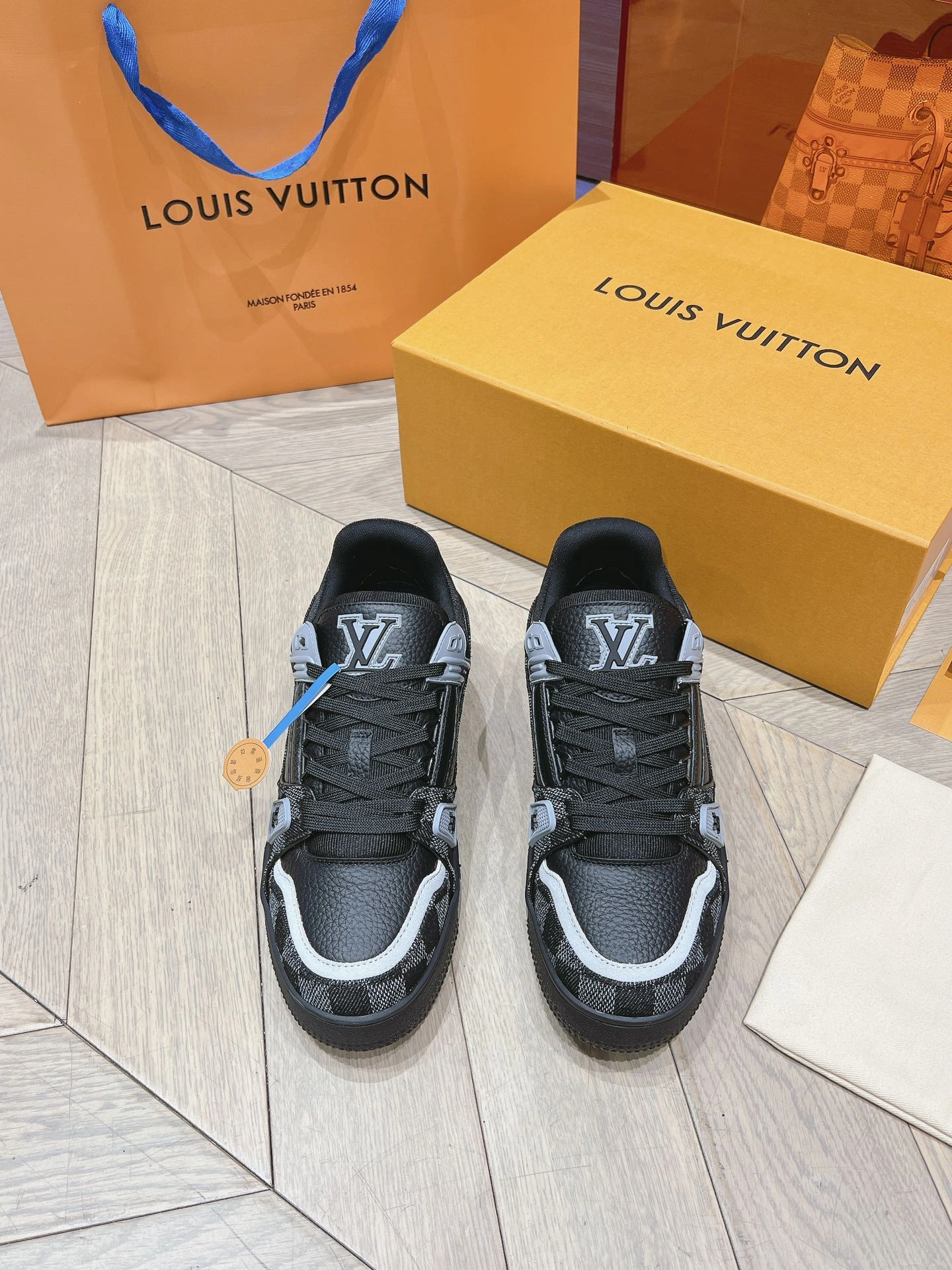 L*ouis V*uitton Top Sneaker Low Tianyi 20240811- Lightweight 7122
