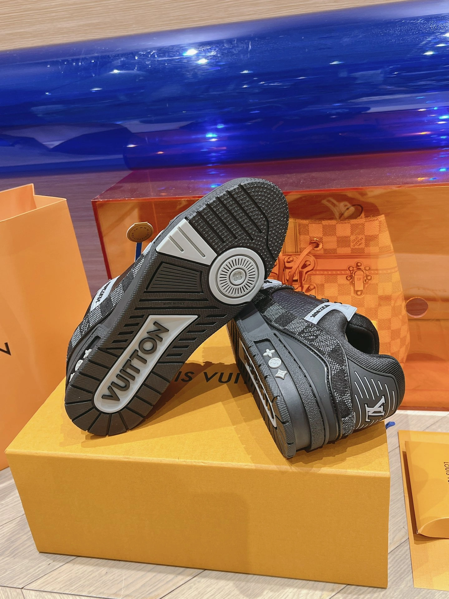 L*ouis V*uitton Top Sneaker Low Tianyi 20240811- Lightweight 7122