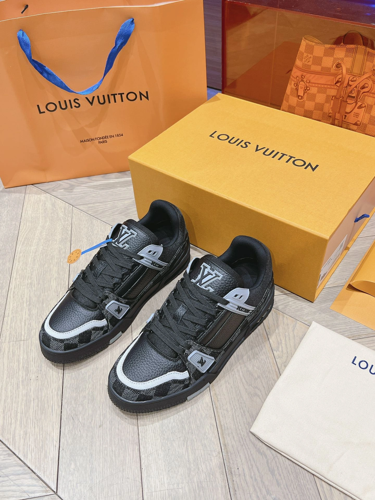 L*ouis V*uitton Top Sneaker Low Tianyi 20240811- Lightweight 7122