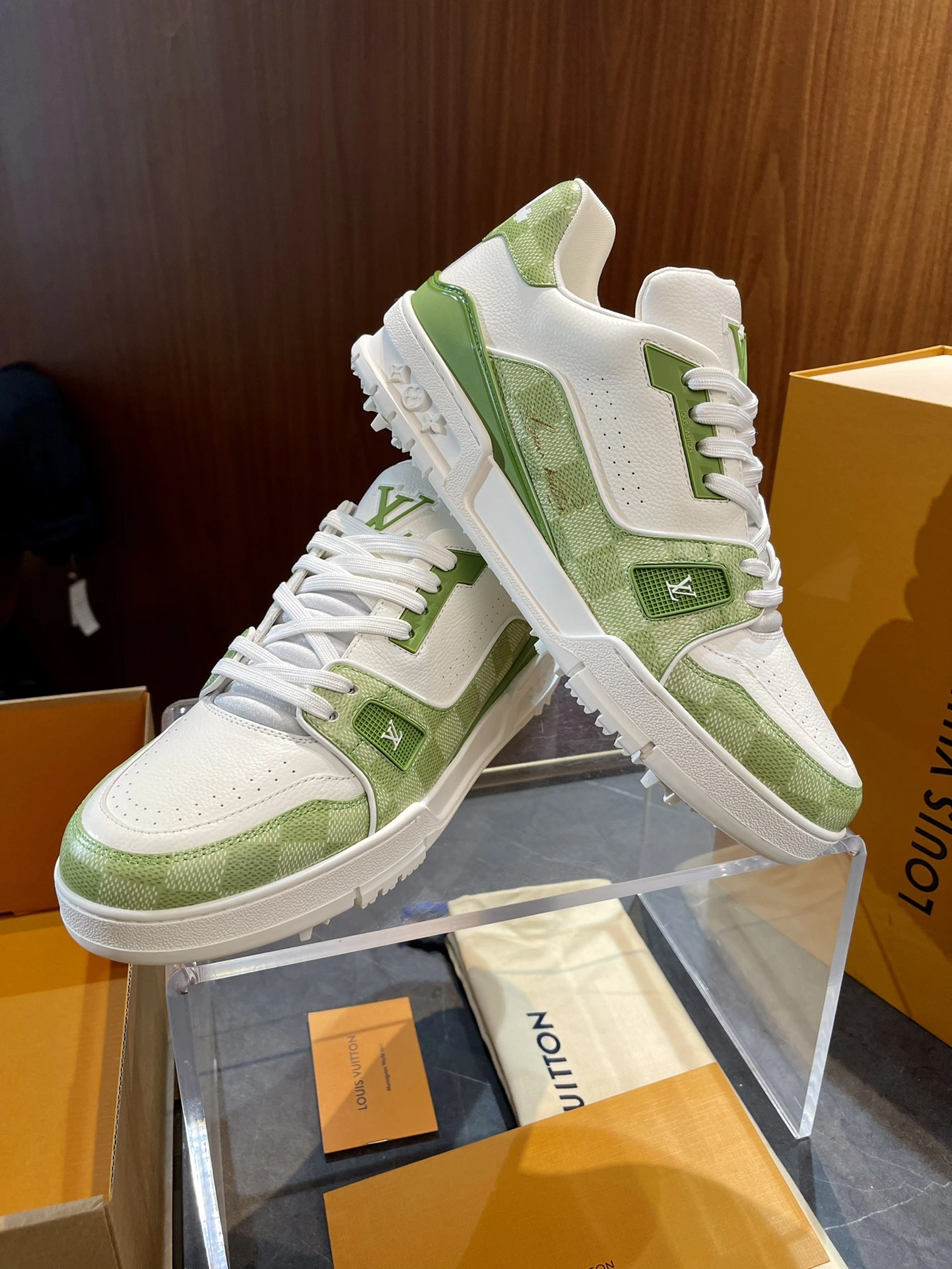 L*ouis V*uitton Top Sneaker Low Tianyi 20240812- Neat 3790