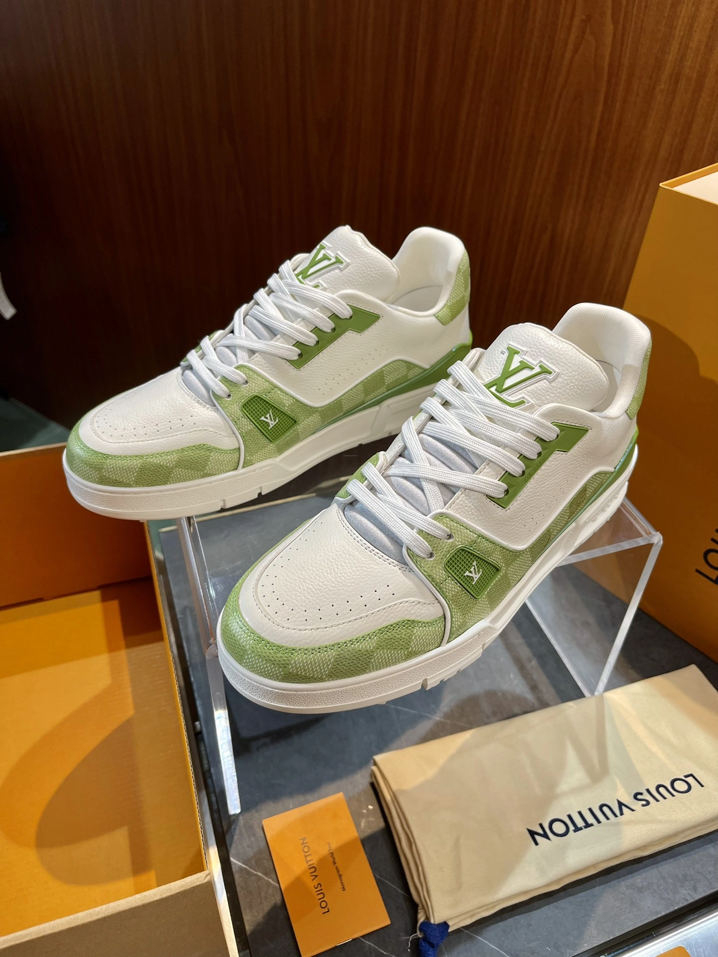 L*ouis V*uitton Top Sneaker Low Tianyi 20240812- Neat 3790