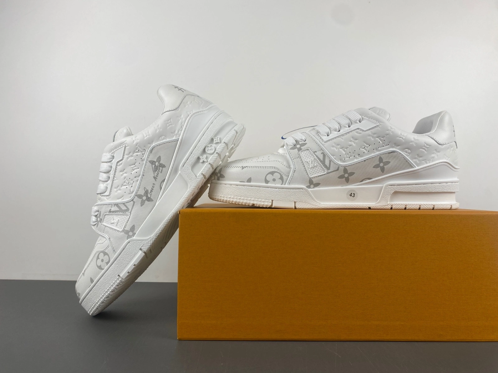 L*ouis V*uitton Top Sneaker Trainer MK 20250520- FashionForward 3709