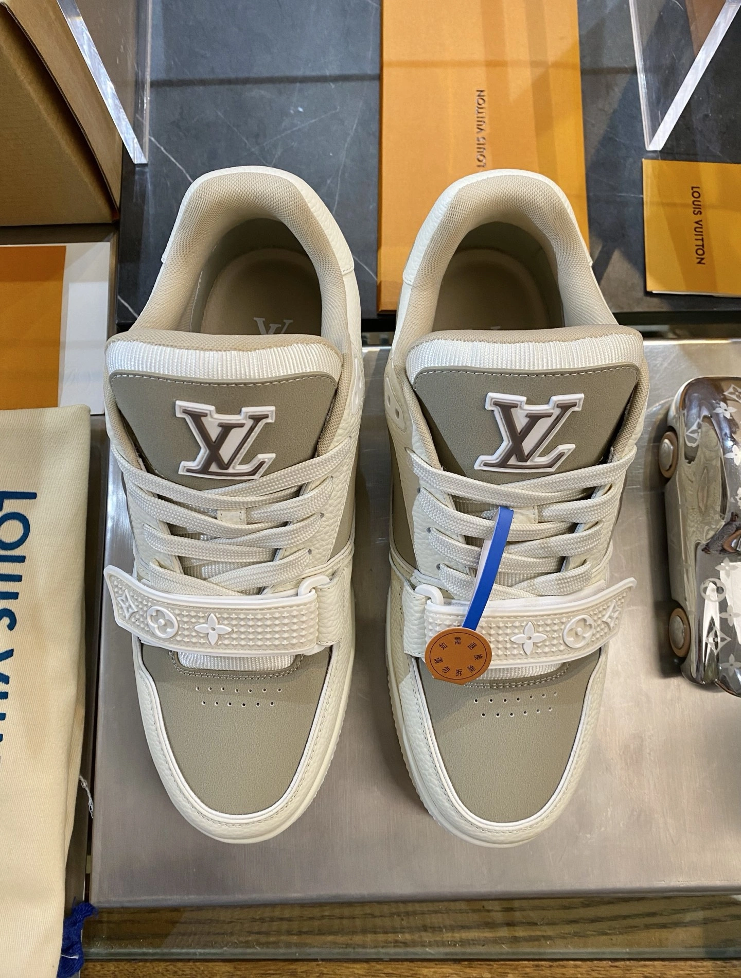 L*ouis V*uitton Top Sneaker Trainer RR 20250417- EasyMatch 3735