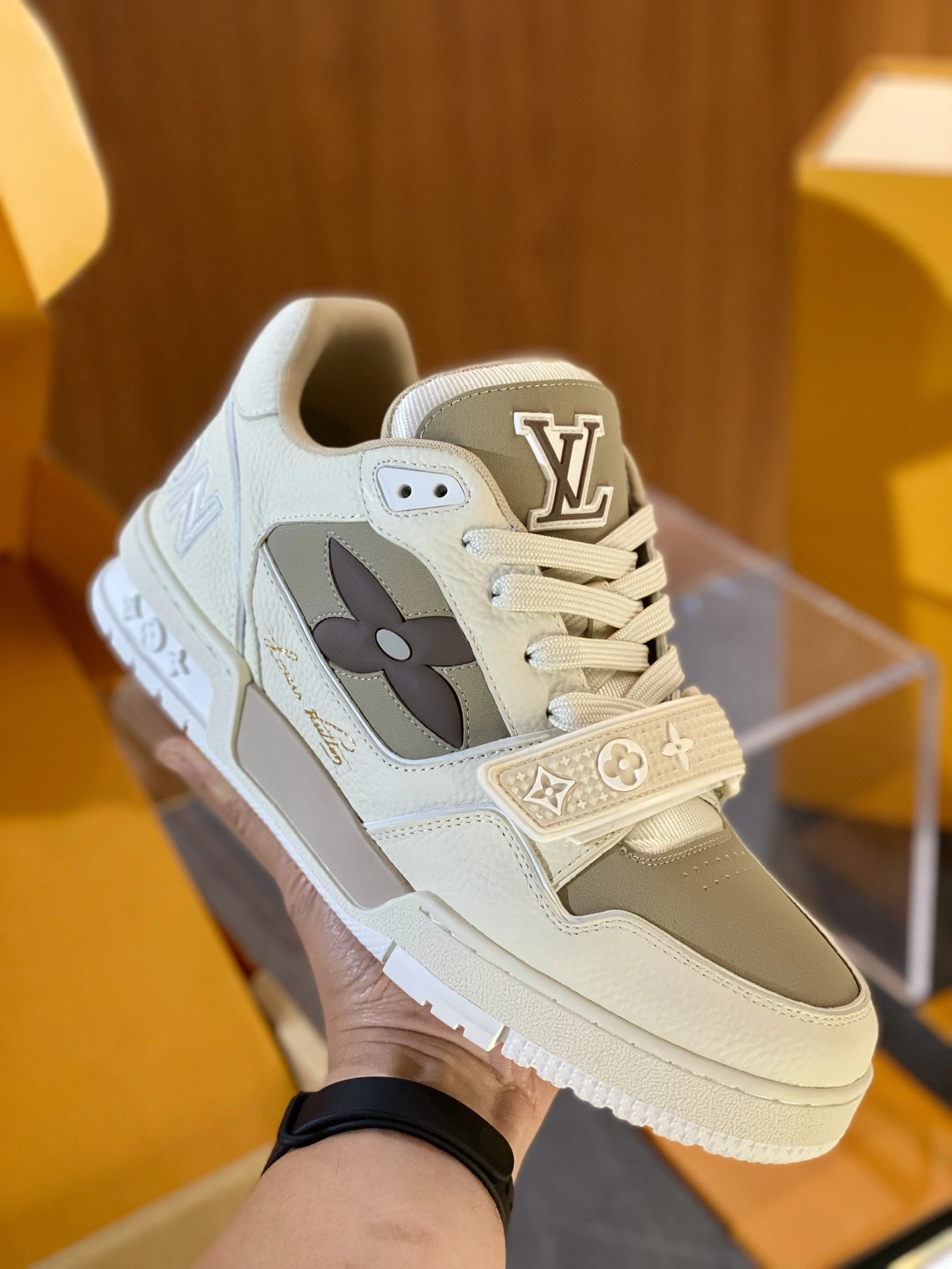 L*ouis V*uitton Top Sneaker Trainer RR 20250417- EasyMatch 3735