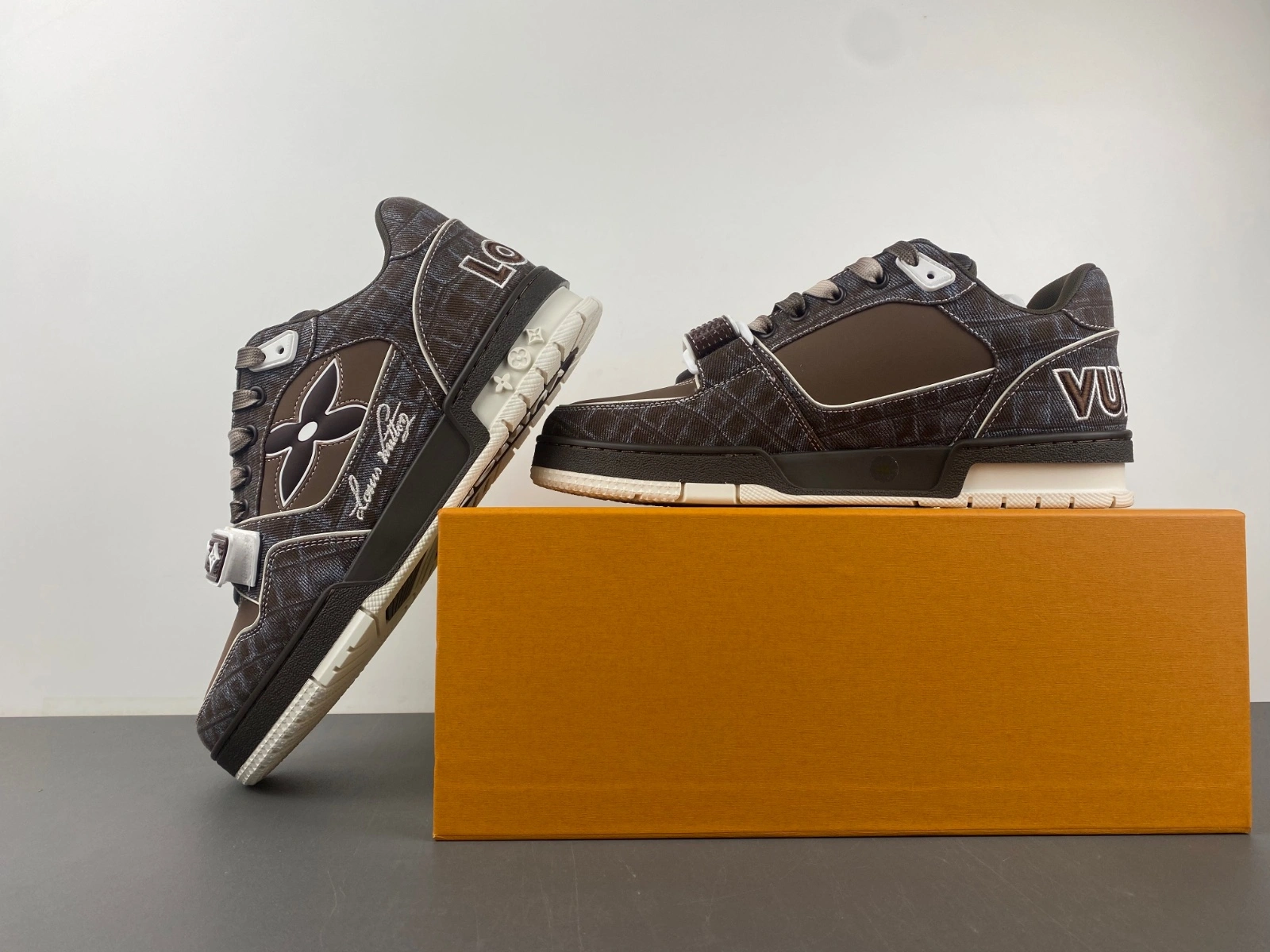 L*ouis V*uitton Top Sneaker Trainer RR 20250514- Sporty 3717