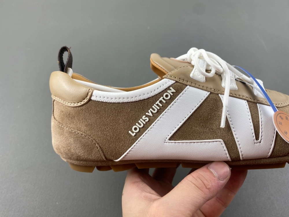 Unisex L*ouis V*uitton Top Sneaker women MK202507026- 3689