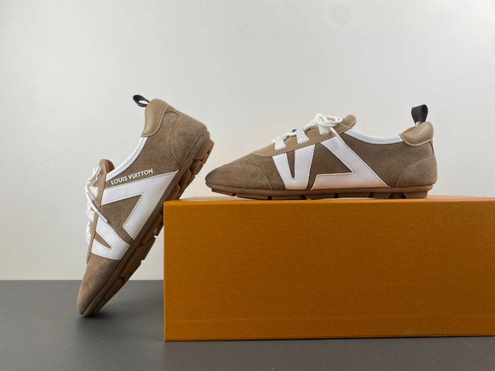 Unisex L*ouis V*uitton Top Sneaker women MK202507026- 3689