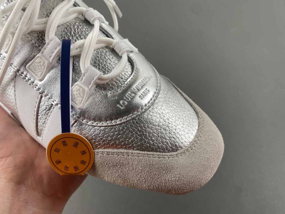 SmoothTexture L*ouis V*uitton Top Sneaker women MK202507026- 3691