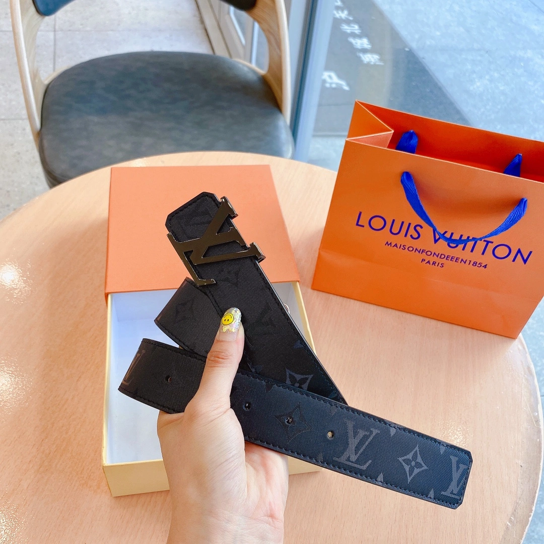 SunProtective L*ouis V*uitton Top Version 15435