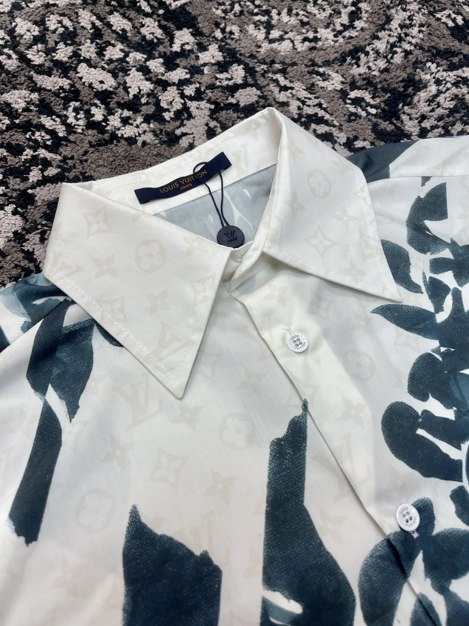 L*ouis V*uitton shirt Top Quality D17 20231030- Chic 12923