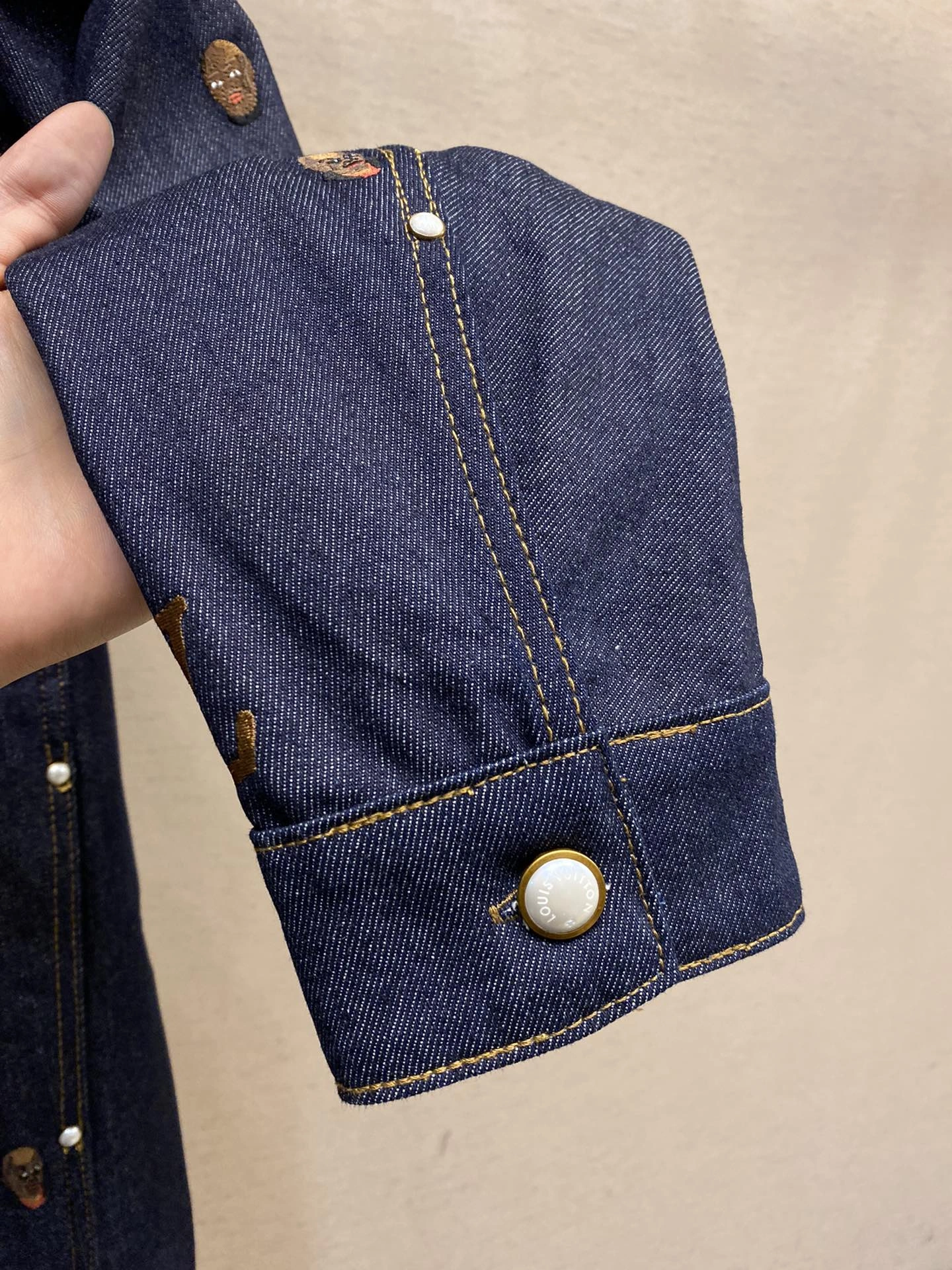 Neat L*ouis V*uitton shirt Top Quality D17 20240323- 12853