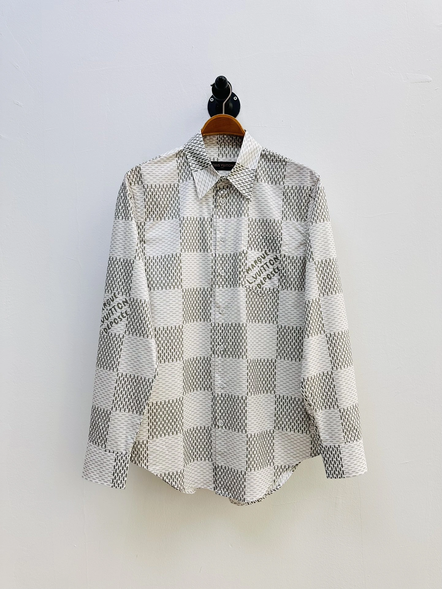 MoistureWicking L*ouis V*uitton shirt Top Quality D17 20240414- 12786