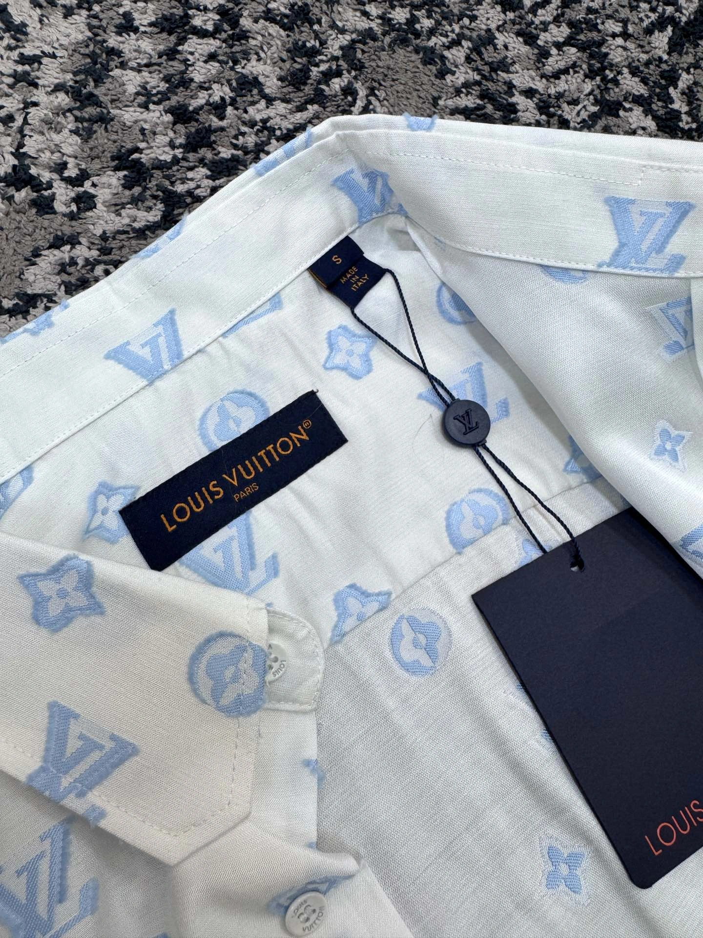 L*ouis V*uitton shirt Top Quality D17 20240510- Lightweight 12696