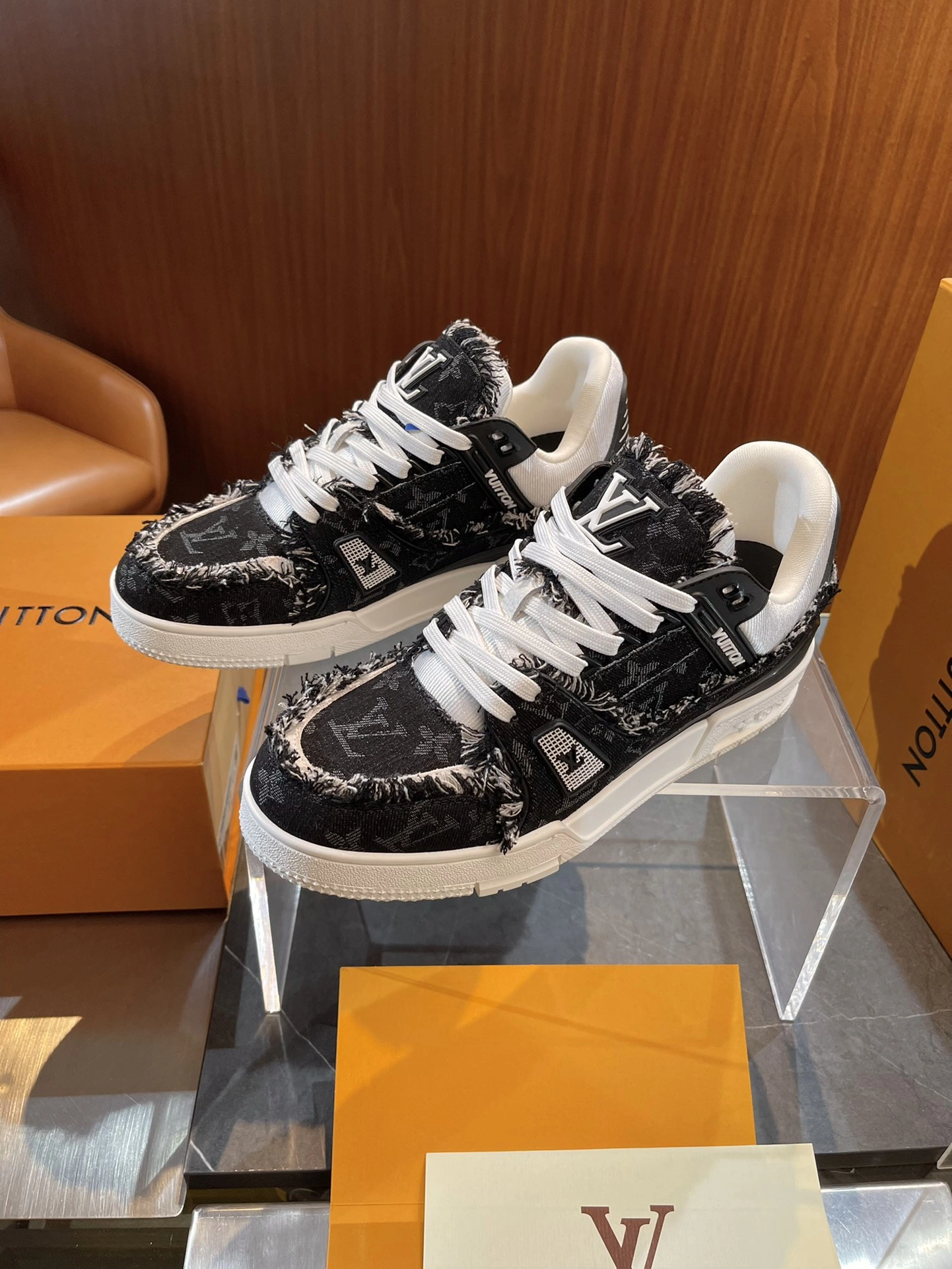 L*ouis V*uittonr Top Sneaker Low RR 20240814- WellDesigned 3780