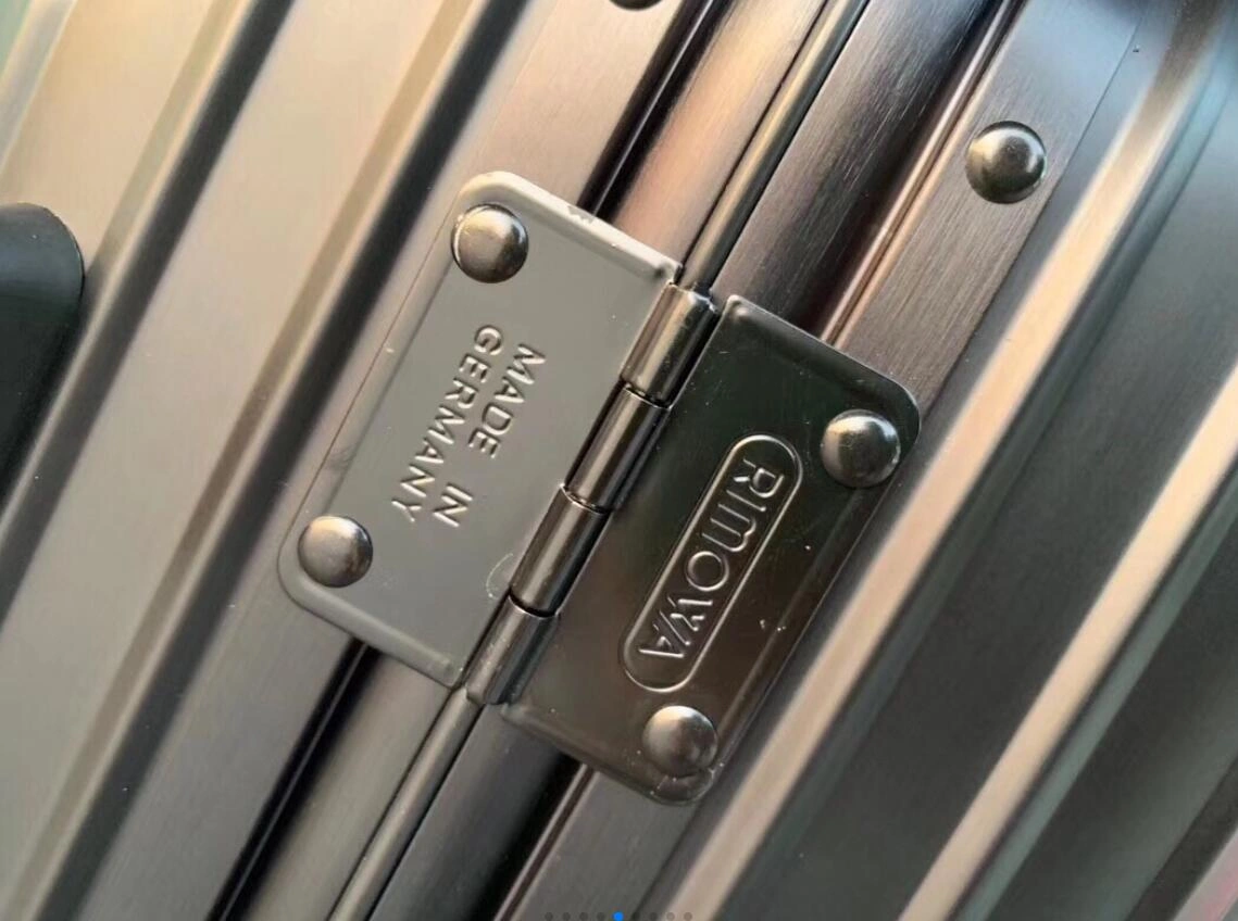 Versatile Luggage ask price on whatsapp 9751