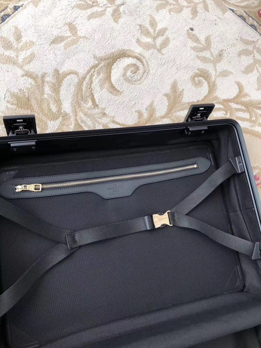 Luggage ask price on whatsapp MoistureWicking 9775