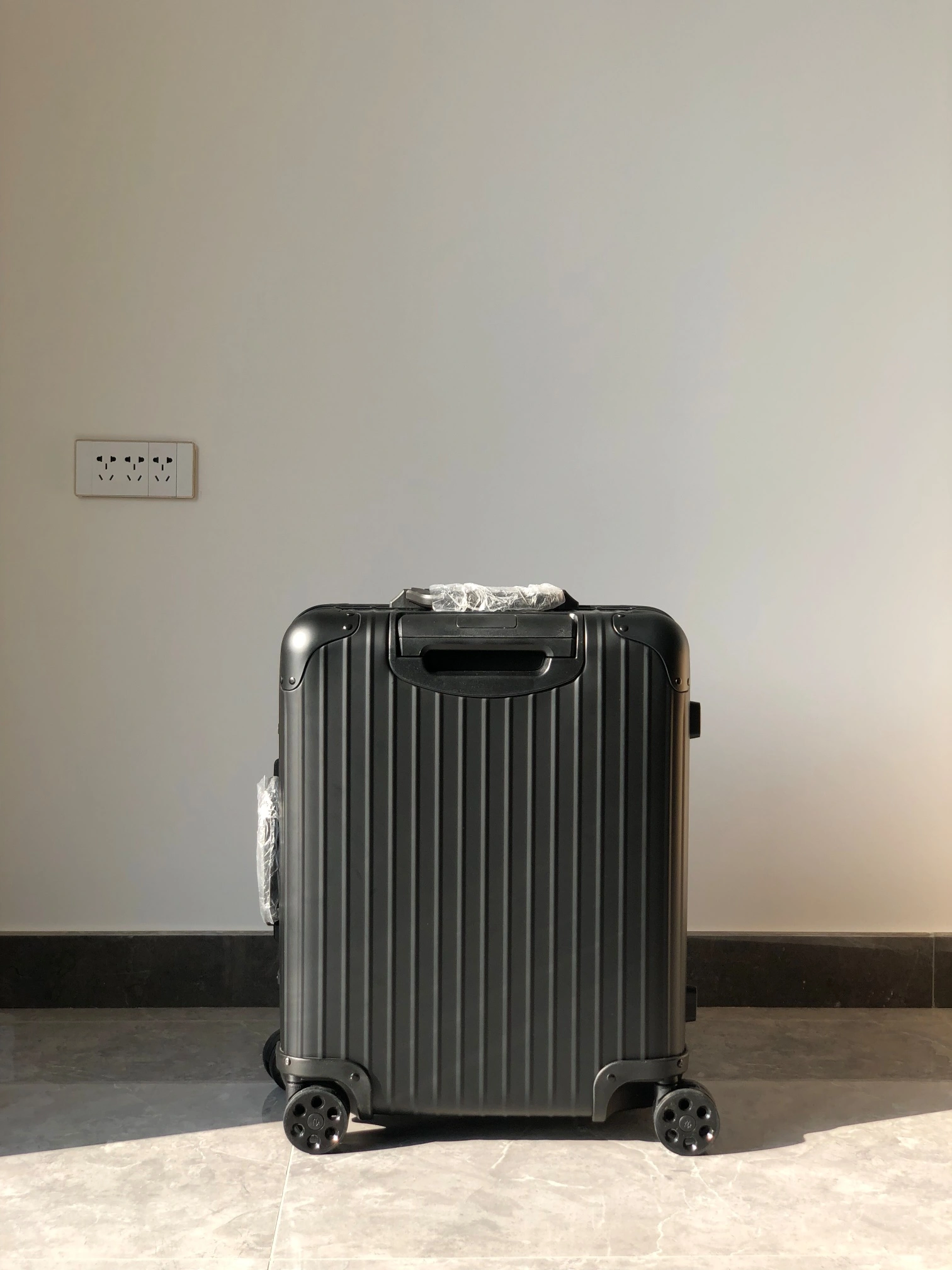 Luggage ask price on whatsapp Functional 9782