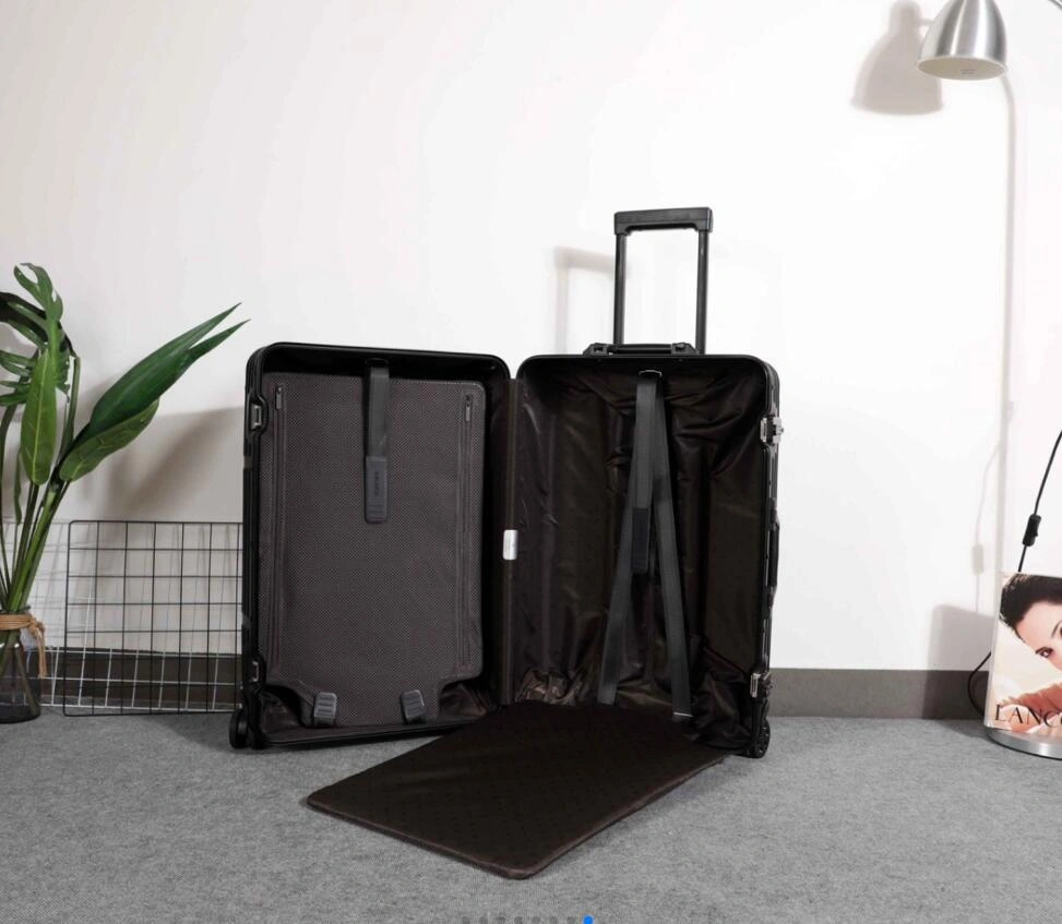 Effortless Luggage ask price on whatsapp 9771